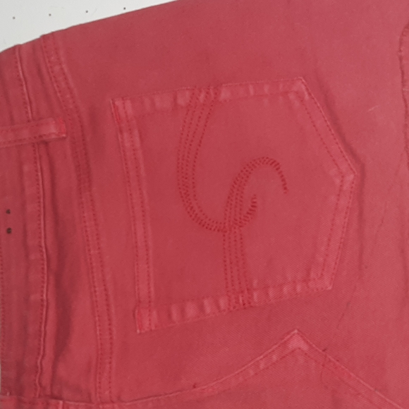 Pair of women's shorts red 16in By 10in new no tags - Picture 7 of 8